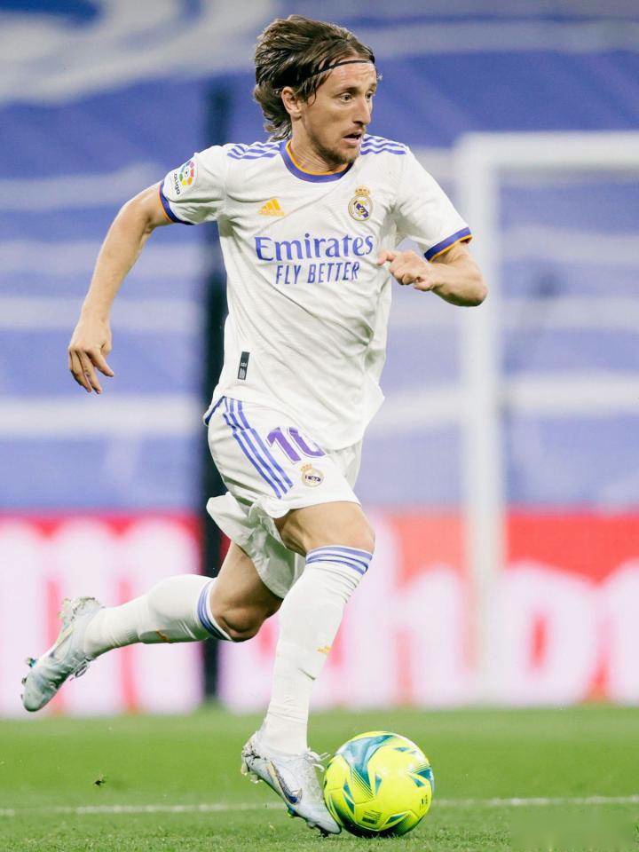 WCBA季后赛半决赛：四川大胜山西 内蒙古胜东莞 扳回一城！