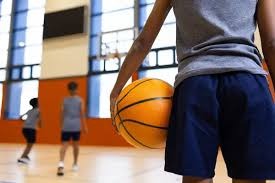 利物浦年轻中场莫顿：里昂中场引援的主要目标